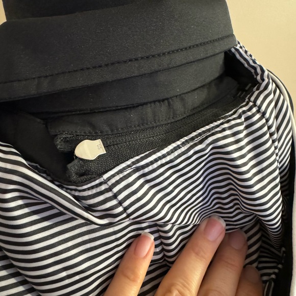 Jessica Simpson Black Jacket, size small - Picture 8 of 10